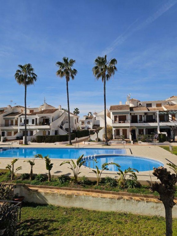 Bungalow in Pilar de la Horadada
