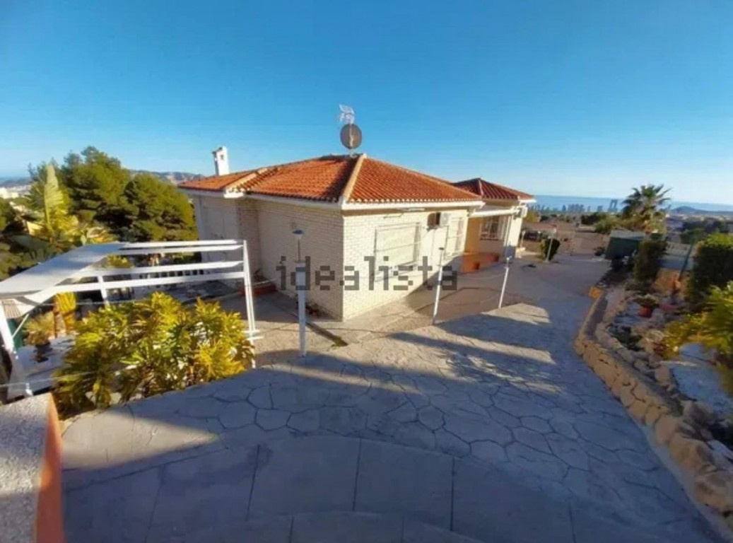 Property Image 3 Property Image 3