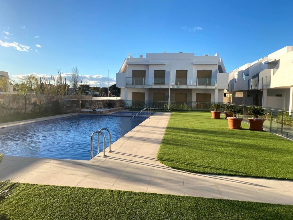 2 Спальни Квартира in Pilar de la Horadada