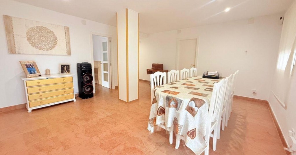 Villa for sale in Villajoyosa