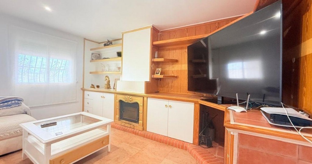 Villa for sale in Villajoyosa