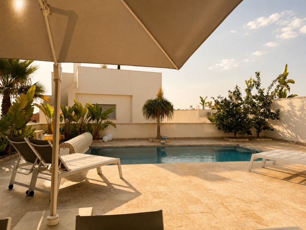 Villa in San Miguel de Salinas - Image 5